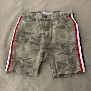 NENA & PASADENA Sergeant Shorts Airwolf Camo Men Size 32